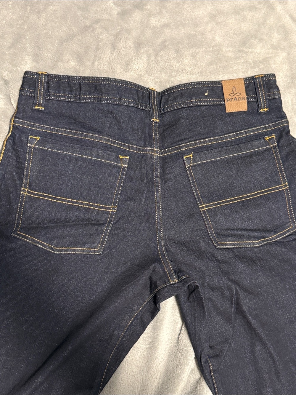 Prana Men's Straight Jeans in Dark Indigo with Contrast Stitching - Picture 3 of 4